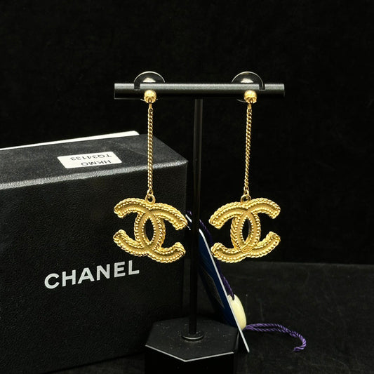 CHANEL 14C Gold Double-C Chain Stud Earrings